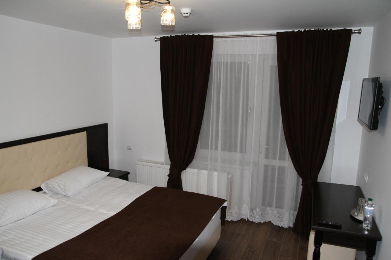 Купецький Двір Mizhhirya (Transcarpathia) Exterior foto